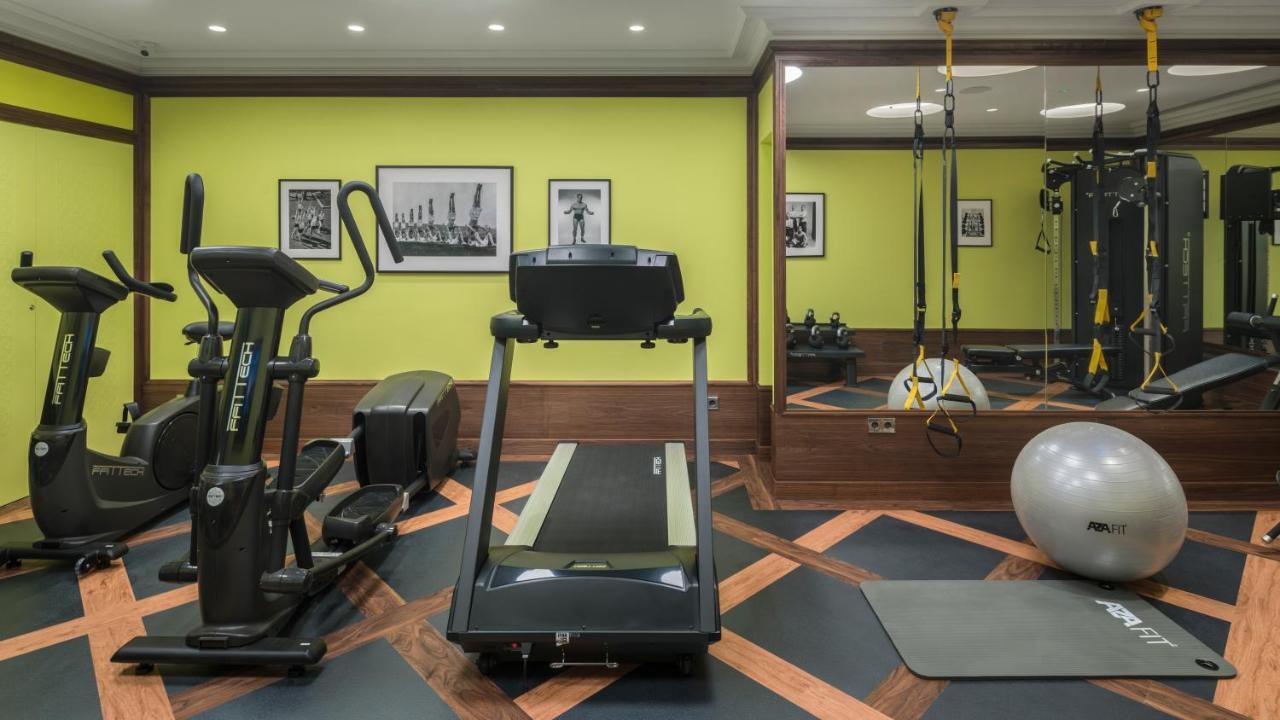 El Llorenc Parc De La Mar - Adults Only Palma de Mallorca Buitenkant foto The gym at The Ivy Collection